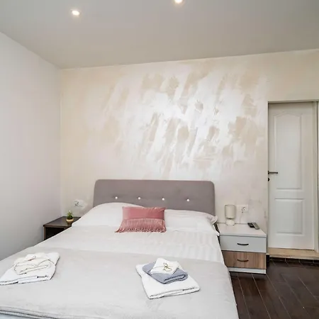 Apartamento Dub - One-bedroom No 3
